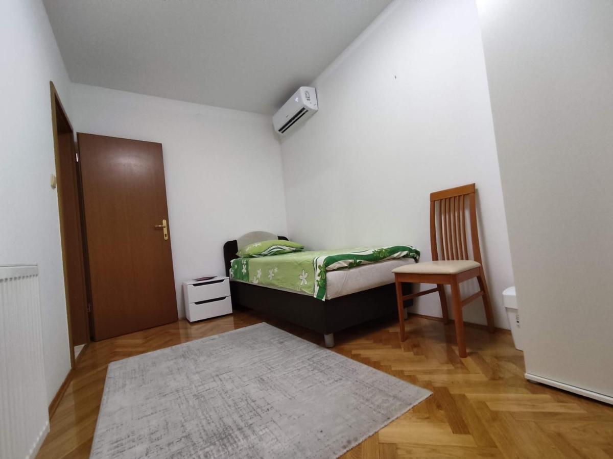 "Idea" Room With Free Parking 斯普利特 外观 照片